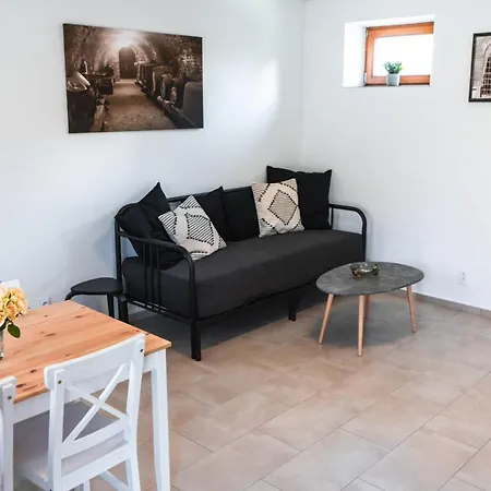 Apartmany Pulgary Bulhary Exterior photo